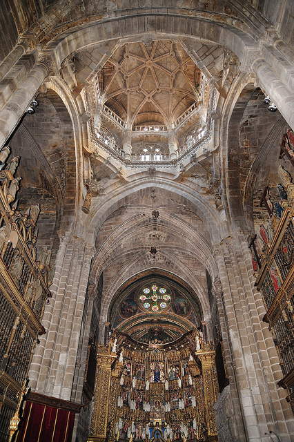 Catedral de Ourense- Vista "limpia" de la nave principal