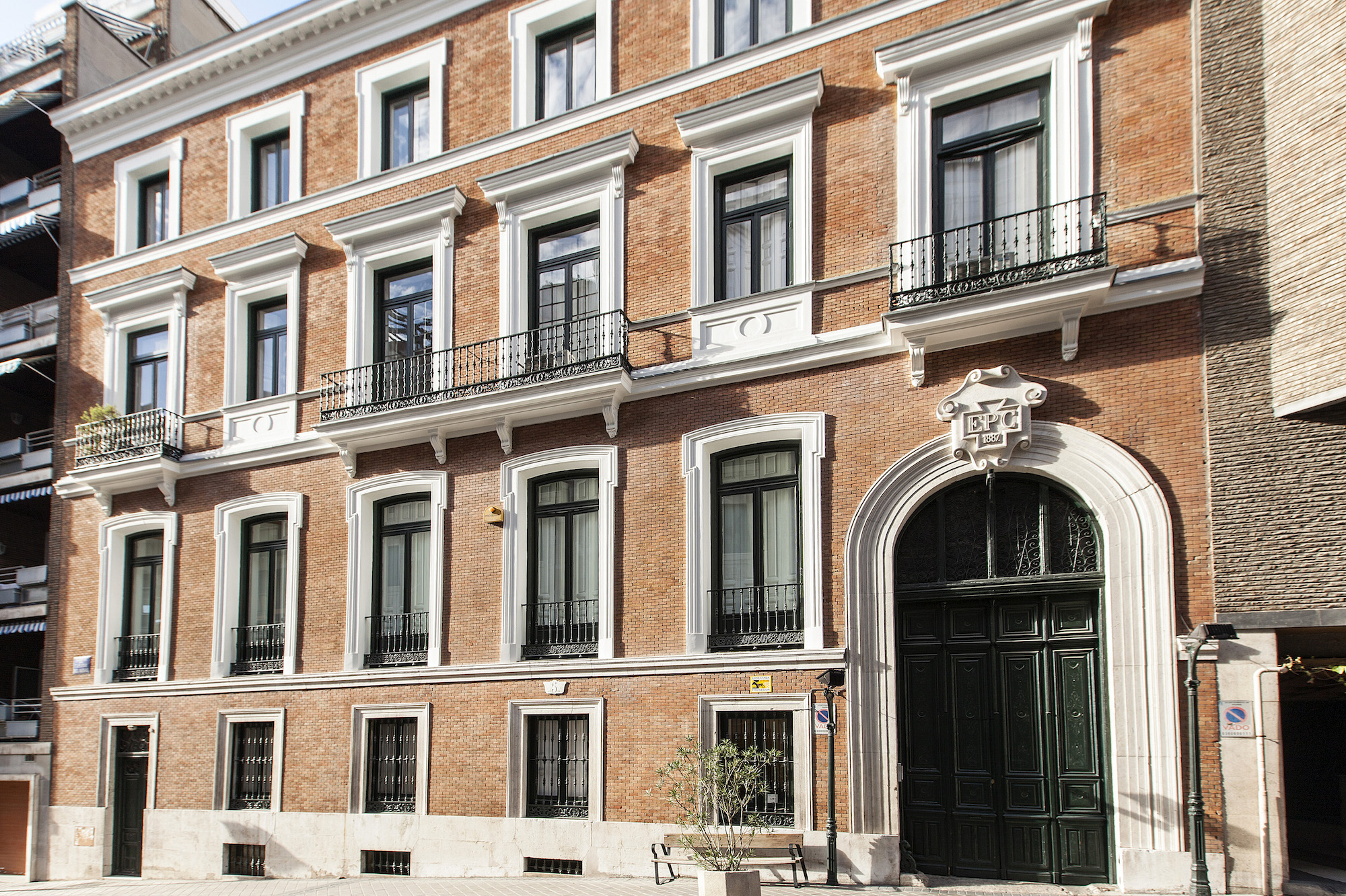 Un palacete sobre el antiguo Palacio del Buen Retiro