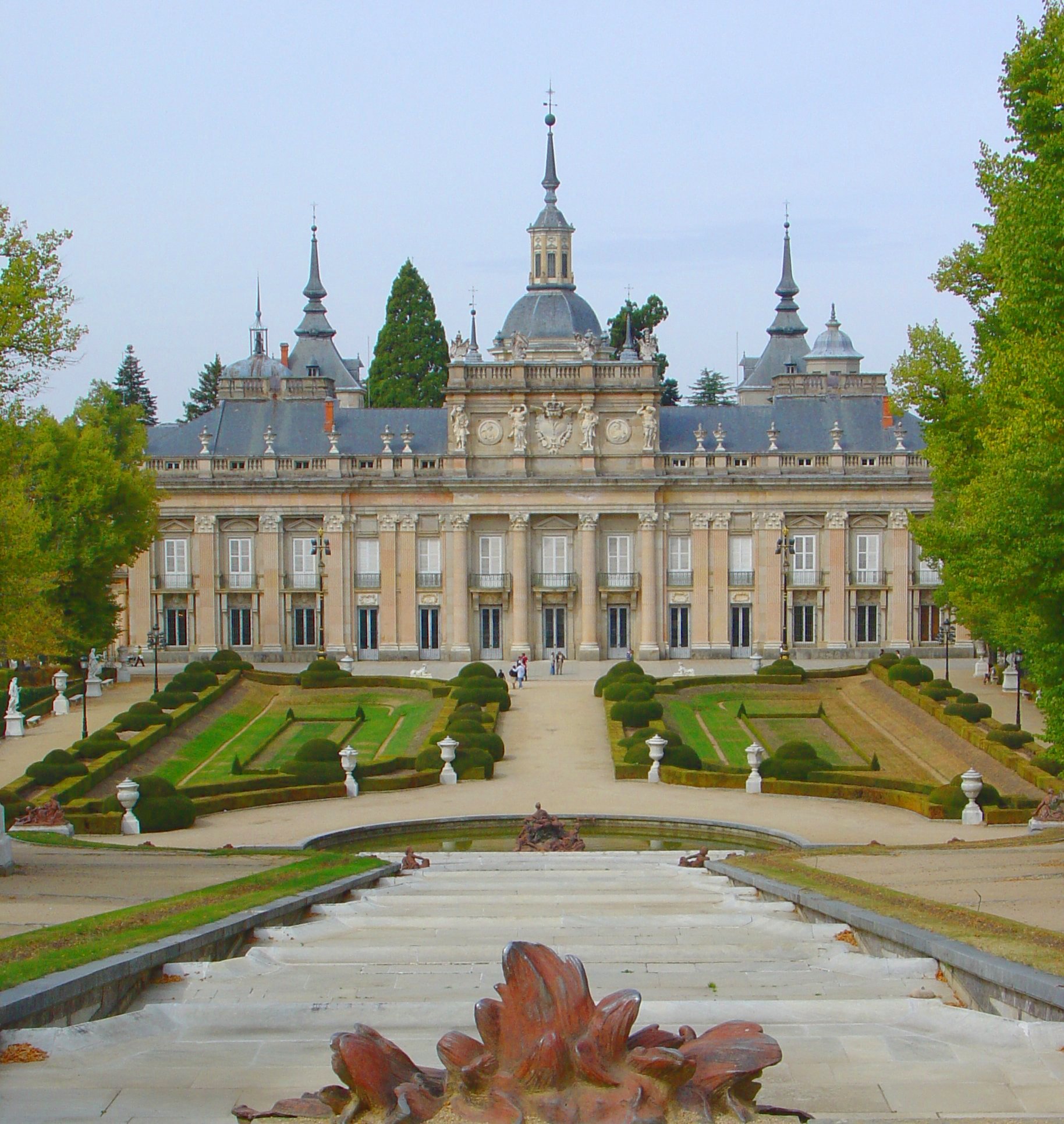 Vista de la Granja de San Ildefonso desde los jardines.