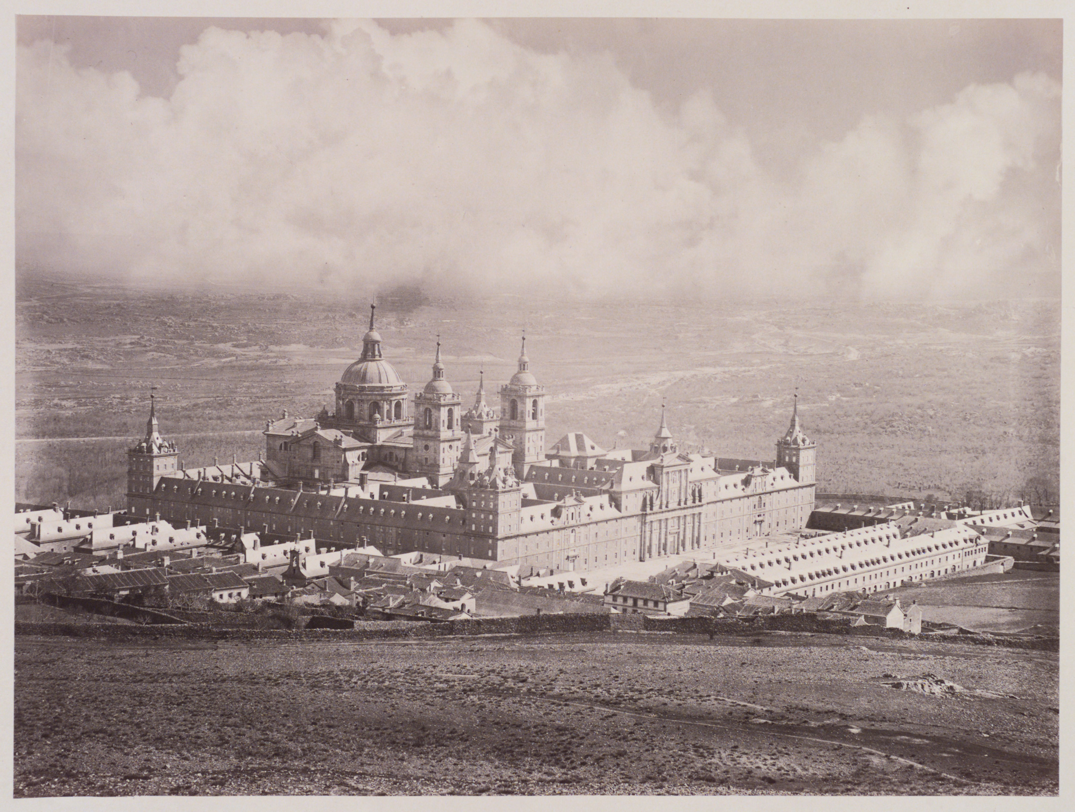 Jean Laurent: Vista del Monasterio de El EScorial. ca. 1876.