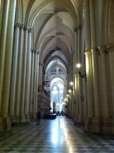 Nave lateral de la Catedral de Toledo.