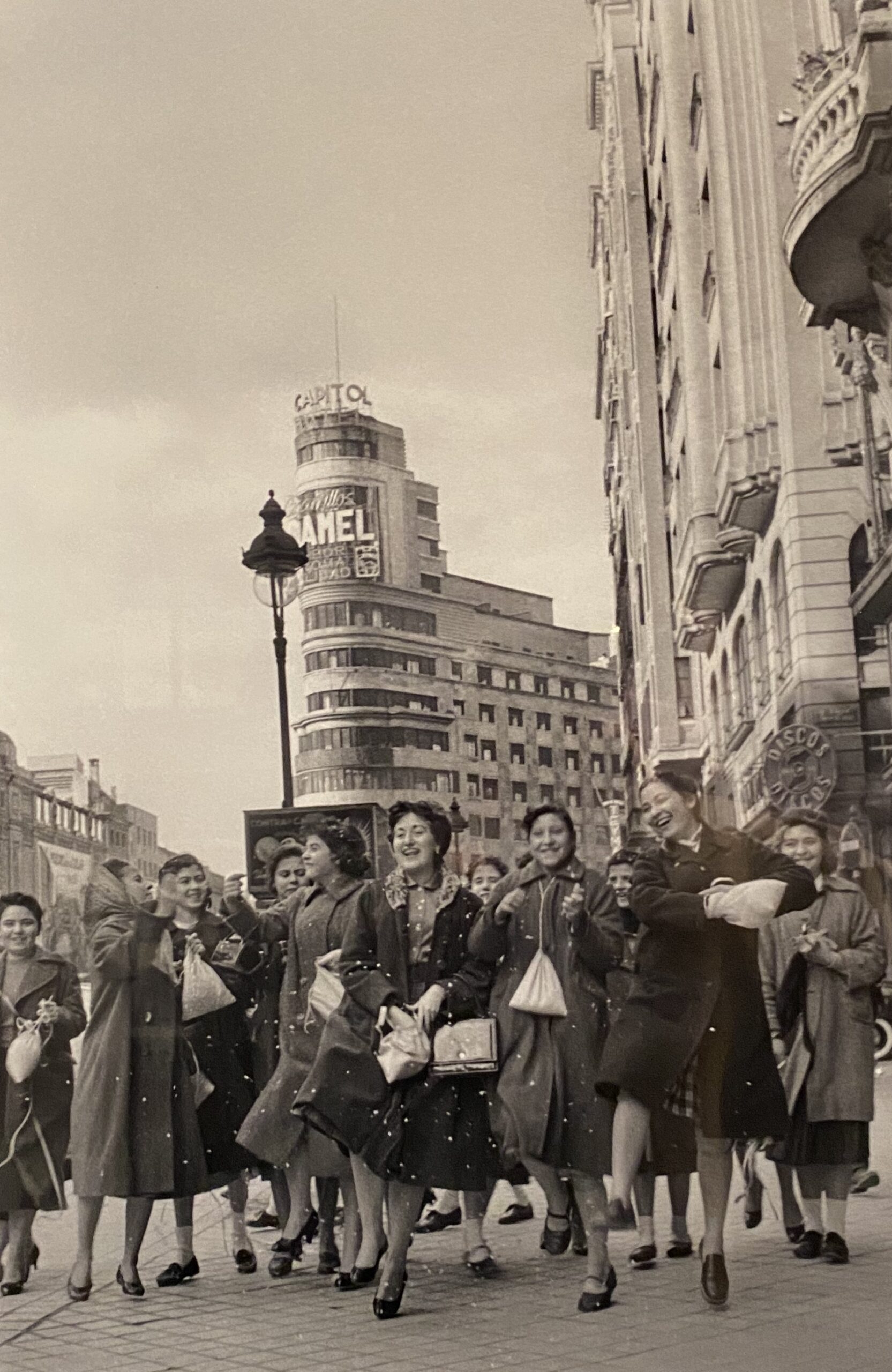 En Madrid, una historia de la moda 1940-1970